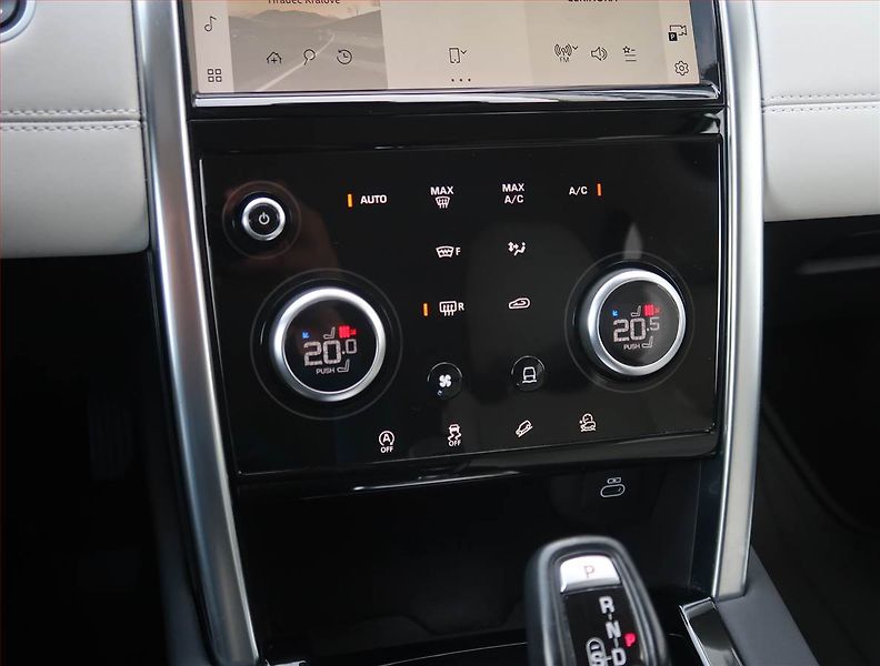 Land Rover Discovery Sport (2021) D165 - fotka 18 z 28