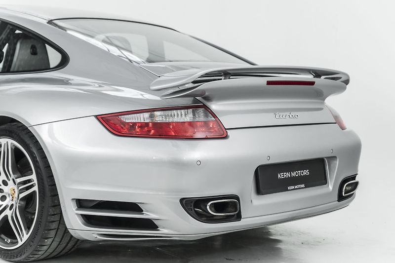 Porsche 911 911 Turbo Coupé*Bose - fotka 26 z 51