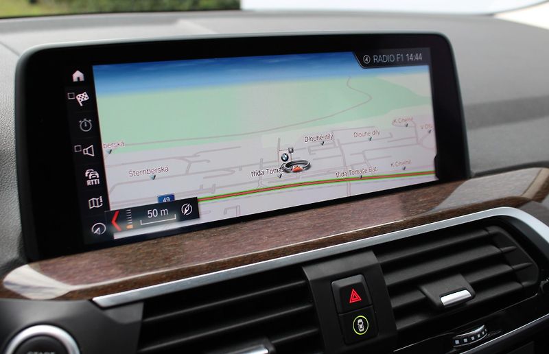 BMW X3 xDrive20d - fotka 13 z 22