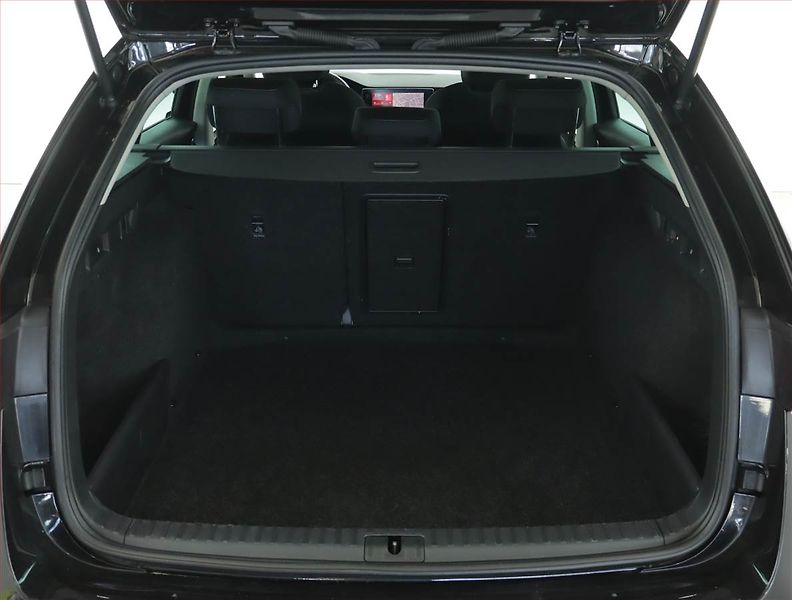 Škoda Octavia (2023) 2.0 TDI - fotka 12 z 15