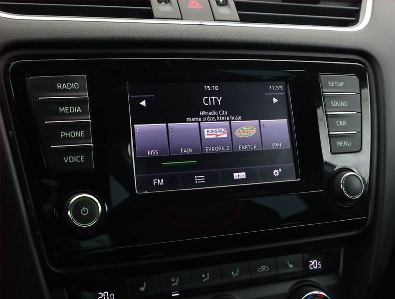 Škoda Octavia (2013) RS 2.0 TDI, Automat, Xenony - fotka 14 z 18