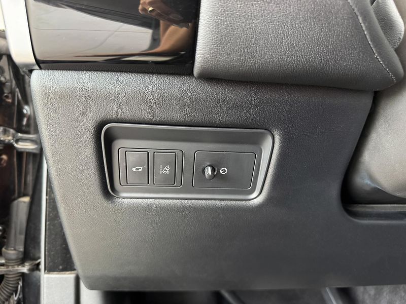 Land Rover Range Rover Sport 3,0SDV6 HSE*225kW*REZERVACE! - fotka 33 z 46