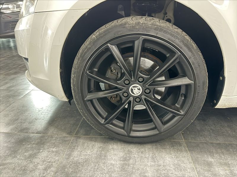 Škoda Octavia 1,4   TSI 103KW NOVÁ SPOJKA - fotka 28 z 33