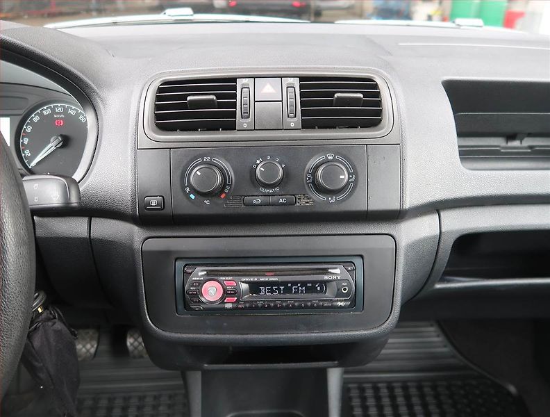 Škoda Fabia (2008) 1.2, po STK, Tažné - fotka 12 z 14