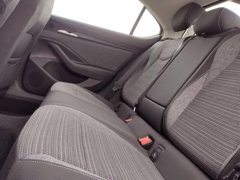 Škoda Superb (2024) Selection 1,5 tsi 110 Kw DSG - fotka 25 z 35