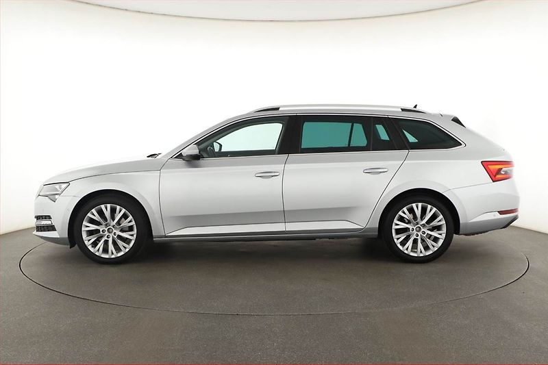Škoda Superb (2023) Style 2.0 TDI - fotka 3 z 20
