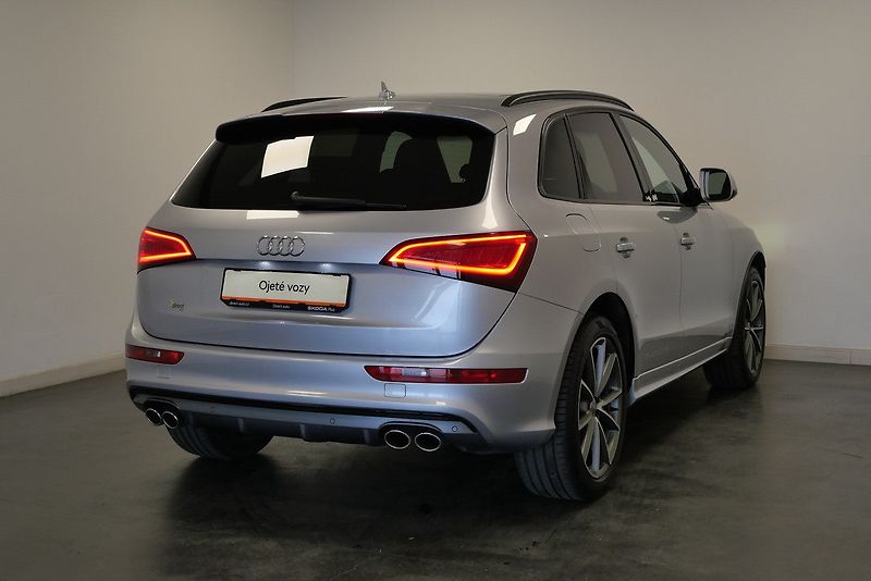 Audi SQ5 - fotka 2 z 23