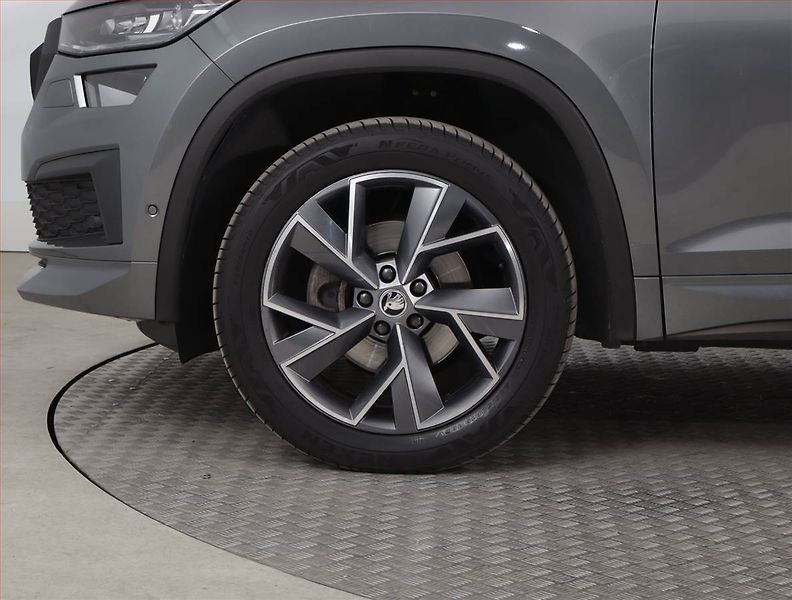 Škoda Kodiaq (2022) Sportline 1.5 TSI - fotka 15 z 25