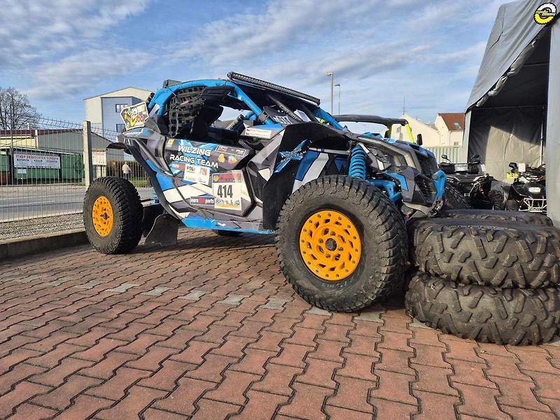 Can-Am Maverick X3 X RS Turbo (2018) Maverick X3 X RC Turbo - fotka 2 z 37