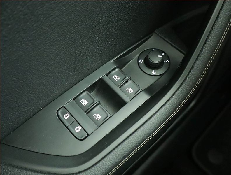 Škoda Superb (2021) Scout 2.0 TDI - fotka 17 z 18
