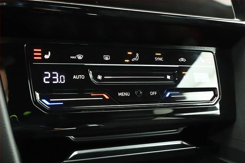 Volkswagen Arteon (2023) 2.0 TDI - fotka 15 z 20
