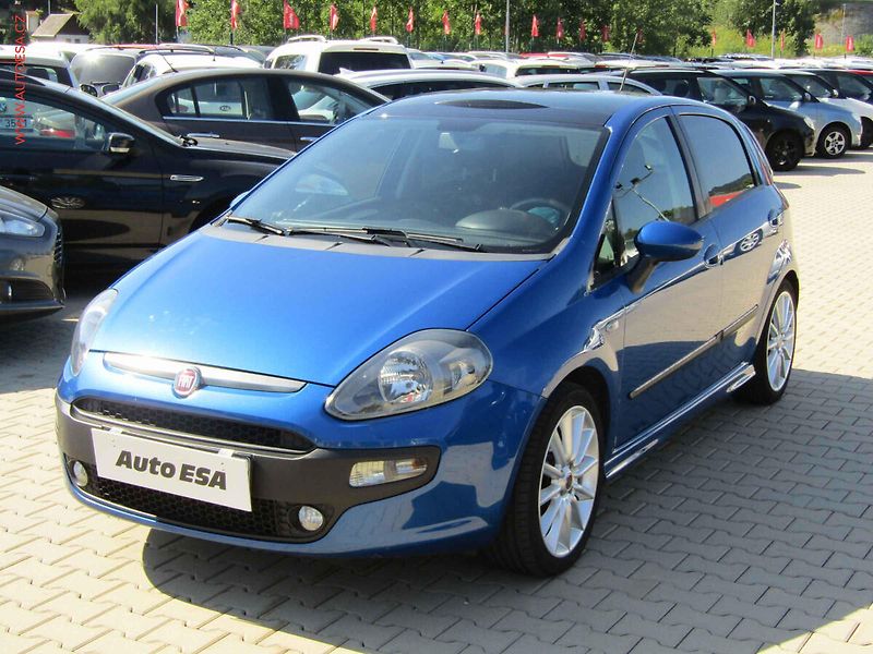 Fiat Punto Evo (2010) 1.4T, AC, výhřev sed - fotka 3 z 20