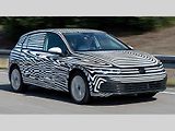 Volkswagen Golf osmé generace na prvním snímku.