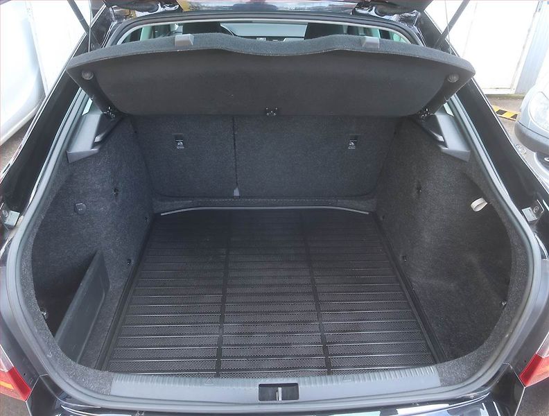 Škoda Octavia (2020) Ambition 1.5 TSI, Serv.kniha - fotka 14 z 16