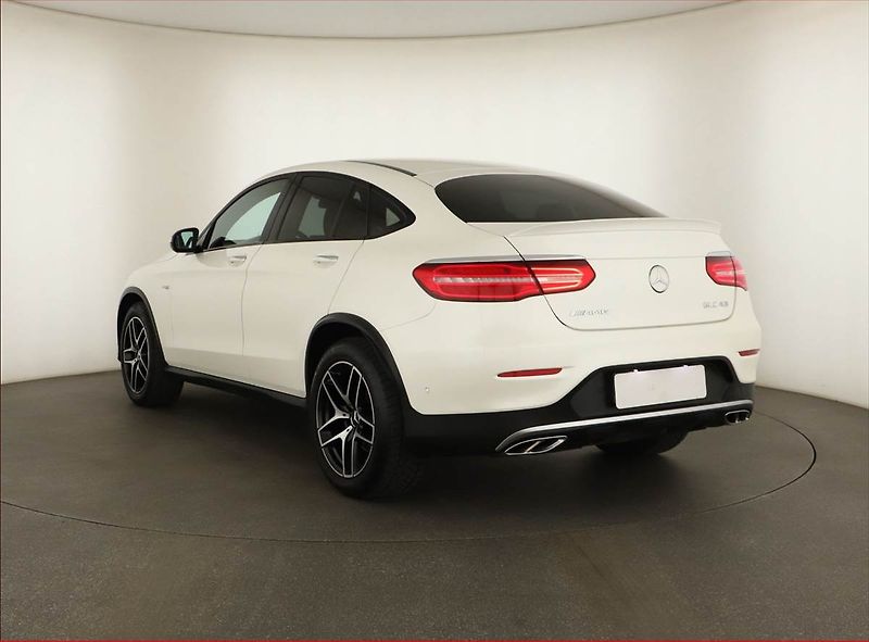 Mercedes-Benz GLC (2018) 43 AMG - fotka 4 z 21