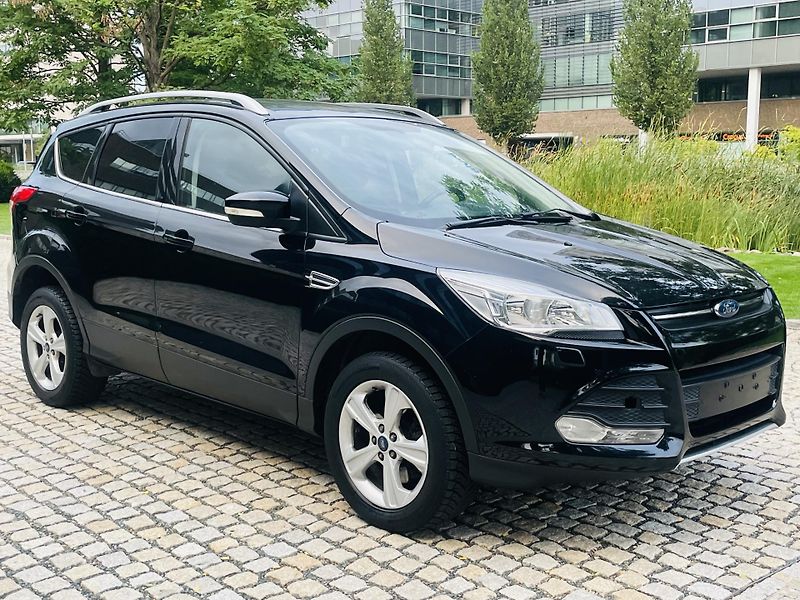 Ford Kuga 2.0TDCi 4x4 MAN TAŽNÉ VÝHŘEV - fotka 10 z 44
