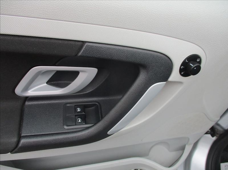 Škoda Fabia 1,2 i, digiklima, serviska, - fotka 25 z 39