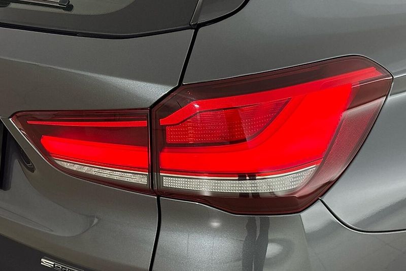 BMW X1 sDrive18i - fotka 5 z 24