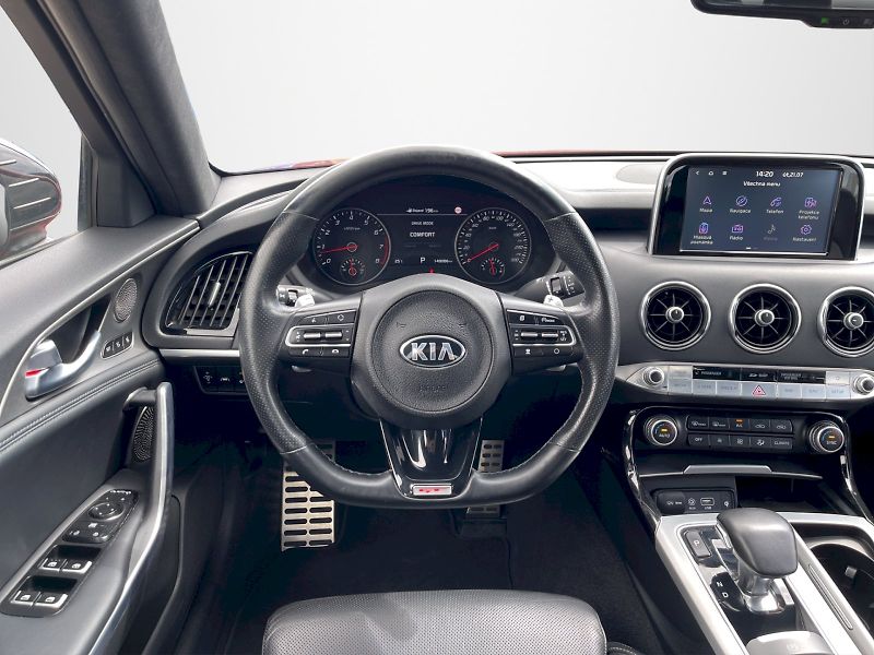 Kia Stinger (2017) 3.3 GT 272 kW 4x4 Automat - fotka 6 z 33