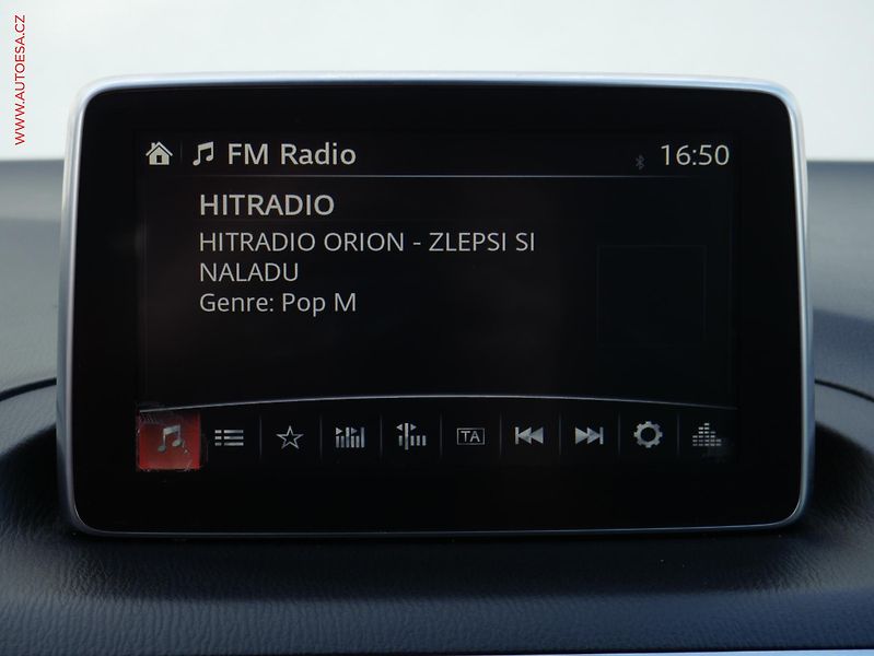 Mazda 3 (2014) 2.0 i, AC, navi, park.asist - fotka 13 z 17