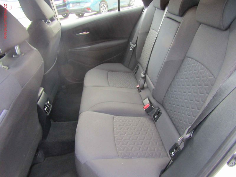 Toyota Corolla (2019) 1.2i, 2.maj,ČR, LED, TZ, ČR - fotka 10 z 19