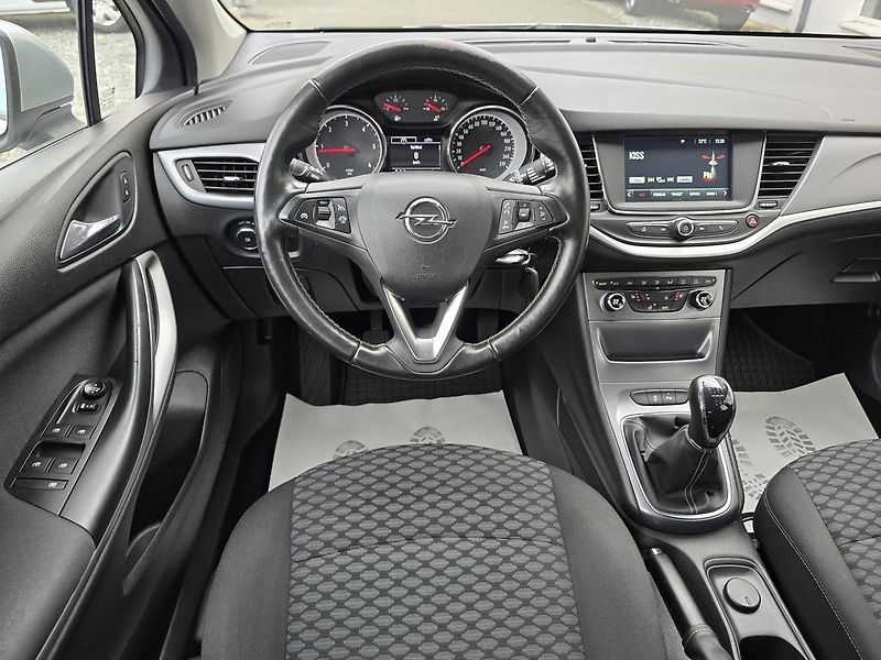 Opel Astra 1.6CDTi 81kW ENJOY DIGIKLIMA - fotka 9 z 24