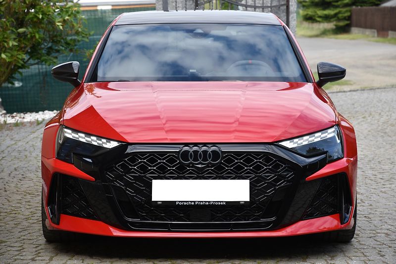 Audi RS 3 2.5 TFSi 294 kW /// REZERVACE  - fotka 8 z 51