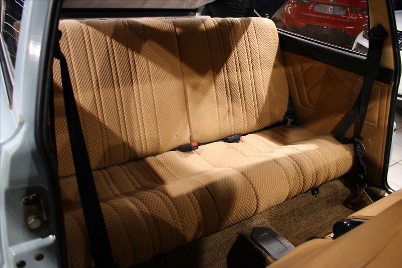 Škoda 130 Rapid 5 Speed 1.Maj / ČSR - fotka 17 z 29
