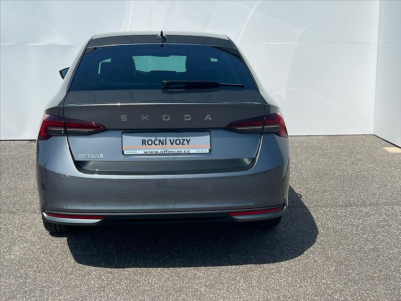 Škoda Octavia 2,0 TDi 110kW 7DSG TOP SELECTI - fotka 8 z 30