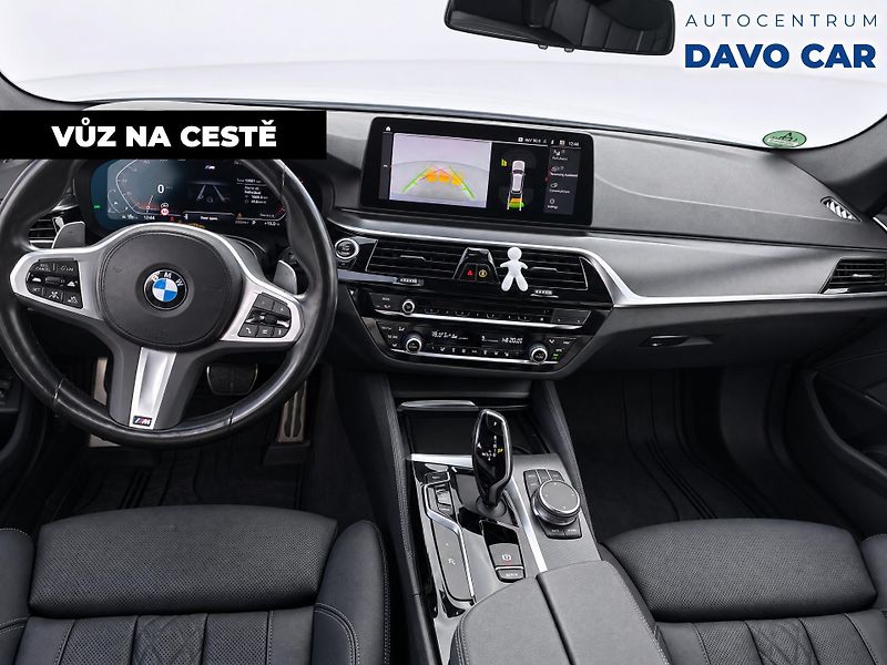 BMW Řada 5 3,0 530d 210kW xDrive CZ DPH - fotka 3 z 12