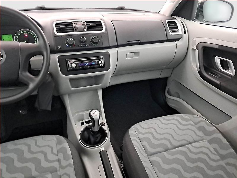 Škoda Roomster (2007) 1.4 16V, ČR,1.maj, nová STK - fotka 8 z 14