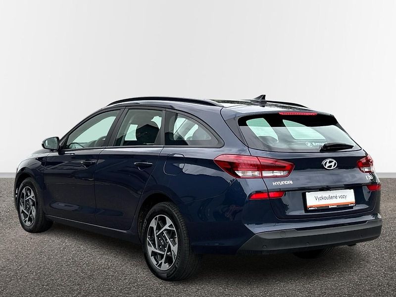 Hyundai i30 Smart DCT - fotka 15 z 26