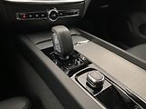 Volvo V60 B4 DARK PLUS AUT CZ - náhled 27