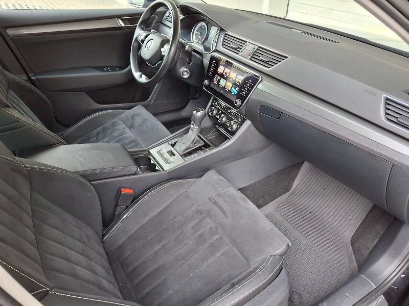 Škoda Superb (2021) Style Plus DSG 2,0TDi 110kW - fotka 14 z 35
