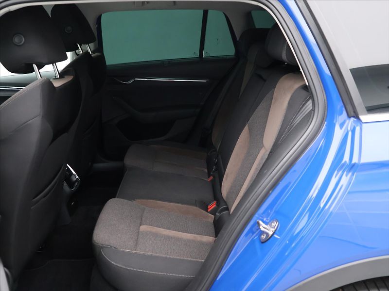 Škoda Octavia 2.0 TDI 147kW DSG Scout 4x4 CZ - fotka 15 z 34