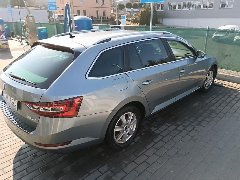 Škoda Superb (2017) 110 kw DSG - fotka 4 z 20
