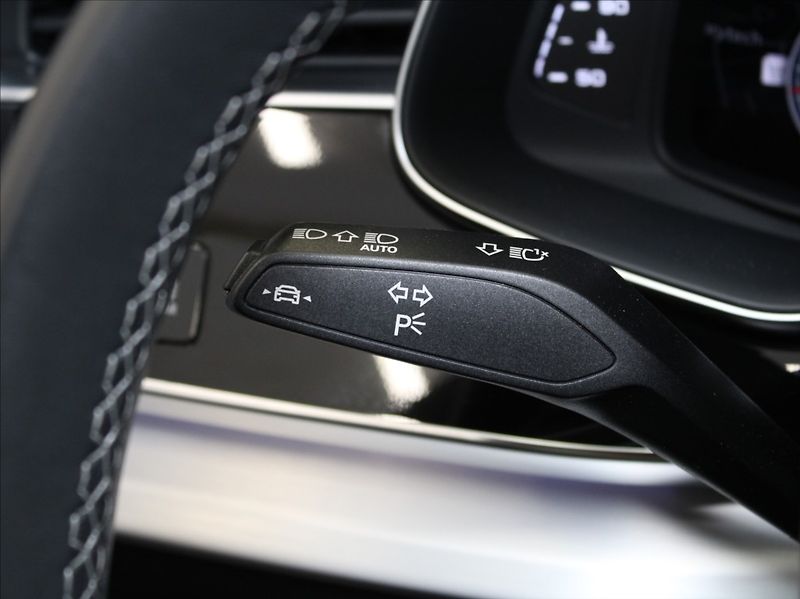 Audi Q7 3,0 50TDi S-Line 44tkm. ČR - fotka 21 z 31