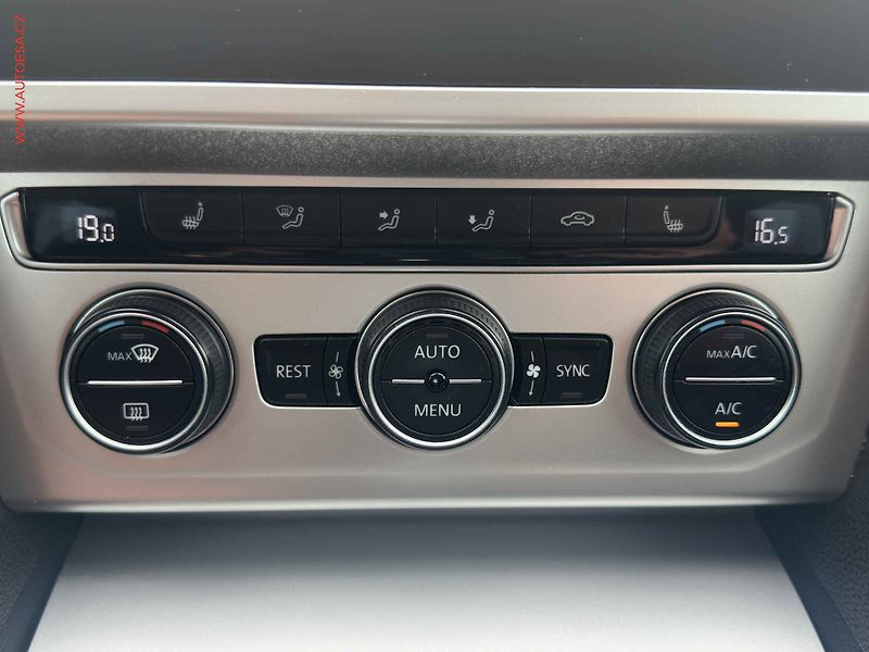 Volkswagen Passat (2019) 2.0 TDi, 2.maj, DSG, navi. - fotka 21 z 26