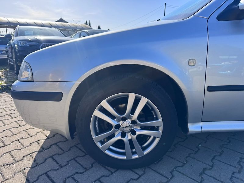 Škoda Octavia (2006) 1,6 MPI 75 KW KILOMETRY - fotka 13 z 45