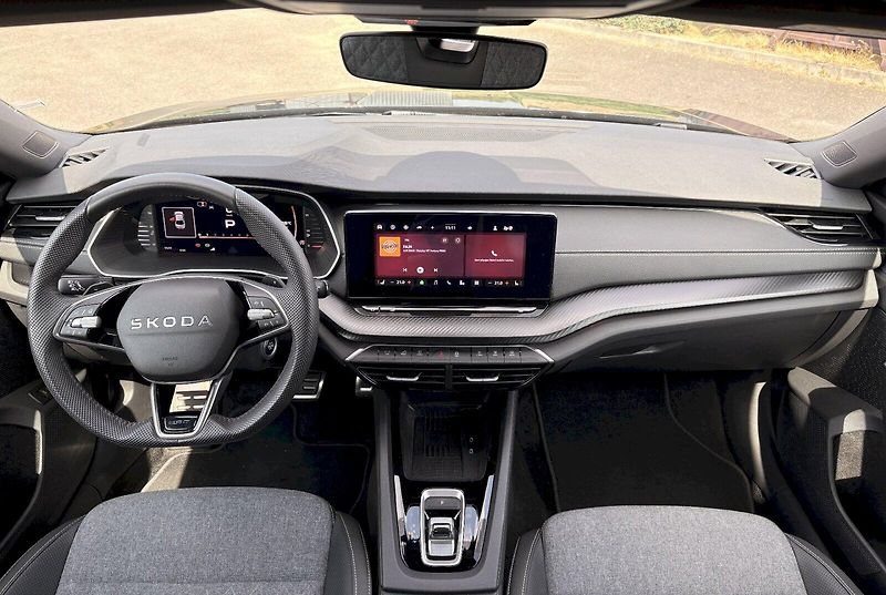 Škoda Octavia (2025) TSI m-HEV 110 kW DSG Sportline - fotka 8 z 29