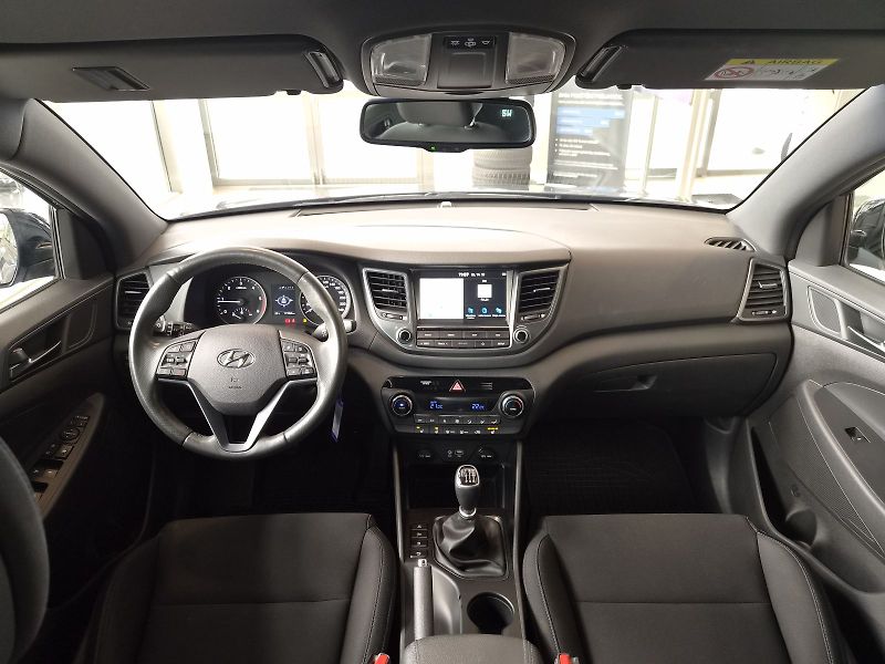 Hyundai Tucson 1.7 Trikolor Go! - fotka 13 z 27
