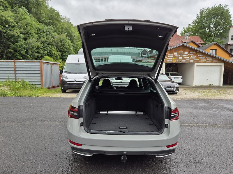 Škoda Superb Combi SPORTLINE 147kw DSG 19AL - fotka 14 z 49