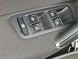Volkswagen Golf (2014) 1.4 TSi, Highline, bixen - náhled 11