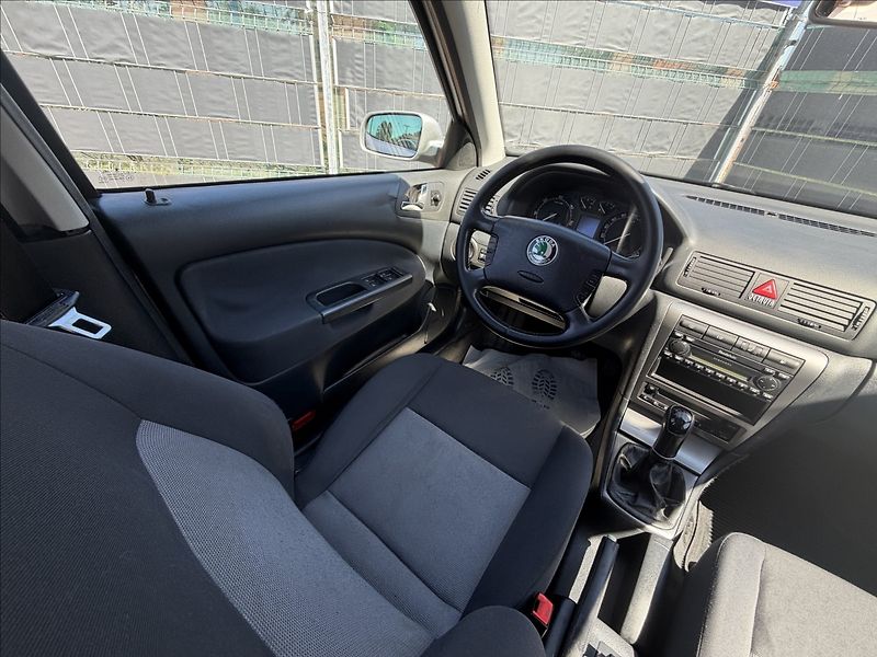 Škoda Octavia I 1.9 TDI Style 96kW - fotka 8 z 16