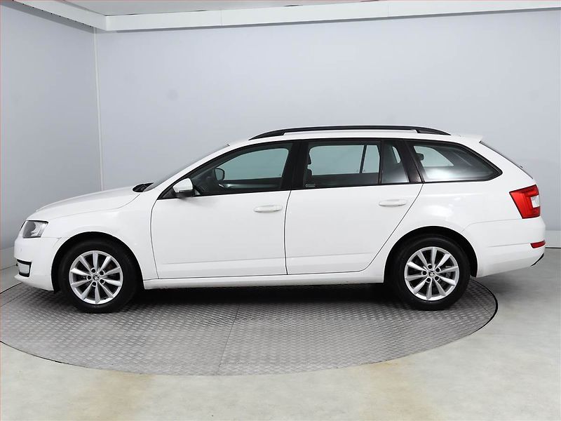 Škoda Octavia (2016) 1.6 TDI, Serv.kniha, Tempomat - fotka 3 z 17