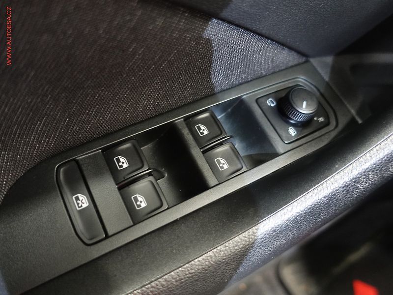 Škoda Scala (2020) 1.5TSi, 1.maj,ČR, Style, TZ - fotka 14 z 25