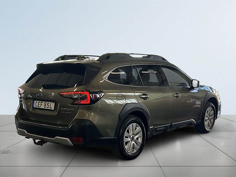 Subaru Outback 2.5i 4WD Comfort + tažné - fotka 4 z 15
