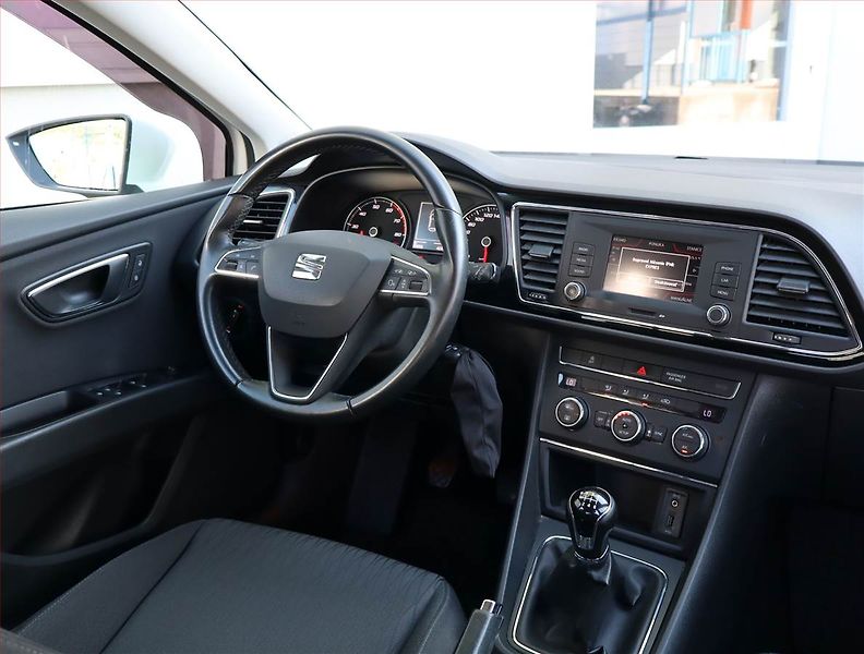 Seat Leon (2016) 1.4 TSI, Tempomat - fotka 7 z 16