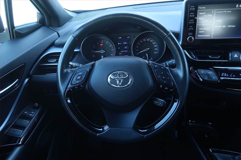 Toyota C-HR (2019) Comfort 1.2 Turbo, Tempomat - fotka 16 z 22