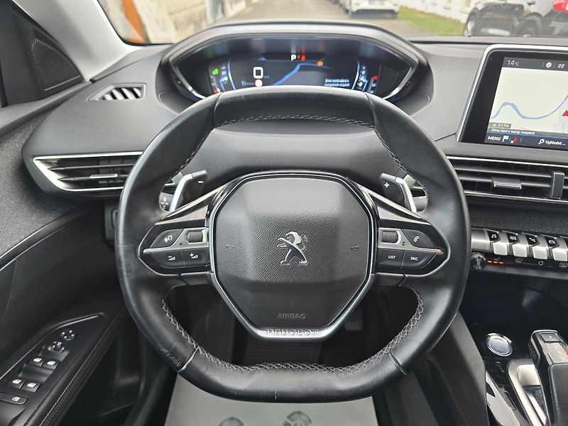 Peugeot 5008 1,5 HDI ALLURE 7-MÍST NAVI DPH - fotka 15 z 46